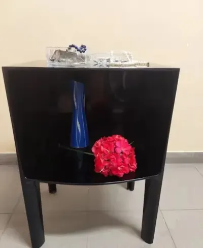 Kartell small ghost Busyer czarny nocna szafka/stolik vintage — praca Robert, Poznań