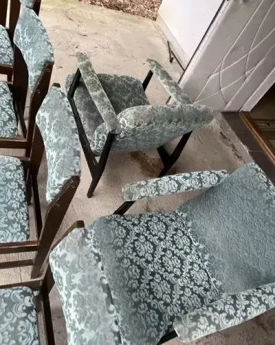 Komplet mebli prl krzesla stolik fotele — praca TiP, Warszawa