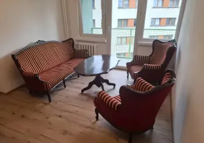 Komplet wypoczynkowy sofa, 2 fotele i stolik Ludwik Filip — praca Agnieszka, Warszawa