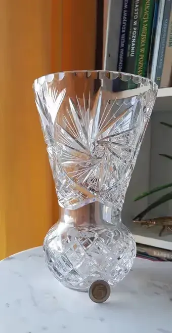 Kryształowy wazon 23,5 cm PRL — praca Sergiusz, Poznań