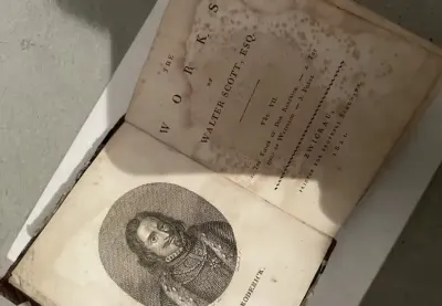 Książka Sir Walter Scott 1821 kieszonkowy zbior prac antyk vintage — praca patrycja.g, Gdańsk