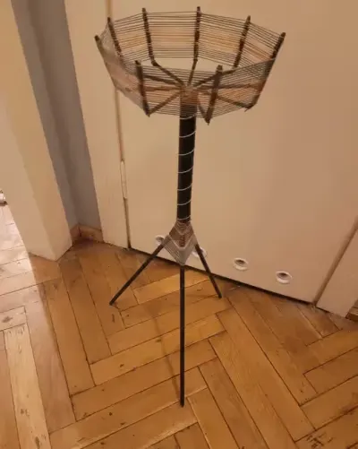 Kwietnik pasiak żyłkowiec z PRLu stojak doniczka oslonka na kwiatek 25x80cm ryba czy kwiatek kultowy po babci — praca Maciej, Łódź
