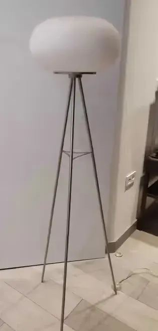 Lampa Bordslamp Donut Vit — praca Tomasz, Gdańsk
