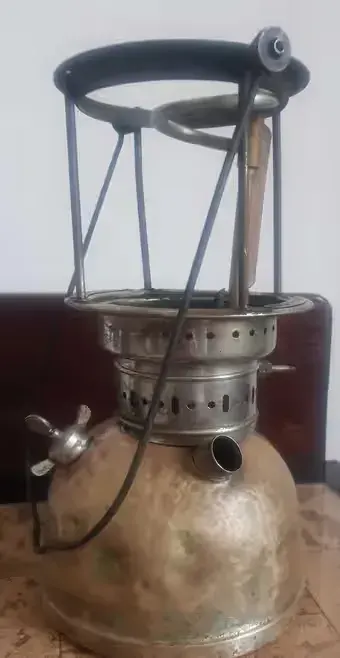 Lampa  ciśnieniowa petromax  vintage — praca Beata, Kraków