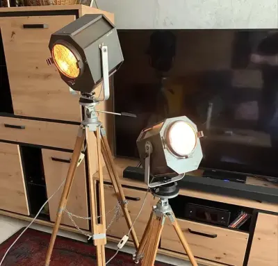 Lampa na Statywie prl loft vintage — praca Jacek, Poznań