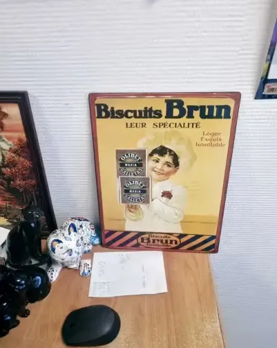 Metalowa reklama vintage - ciasteczka Brun — praca Agnieszka, Warszawa