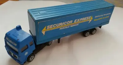 Model Corgi 1985 skala 1:72 — praca Tomek, Poznań