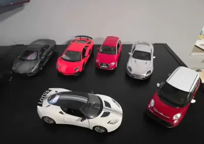 Modele samochodow skala 1:24 OPIS!!! — praca Mikołaj, Warszawa