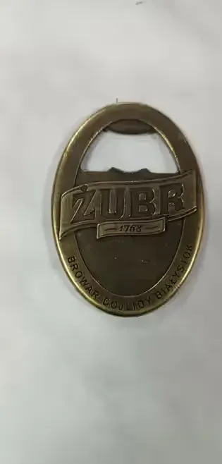 Otwieracz Żubr metalowy — praca Lucyna, Wrocław