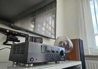 OKAZJA Wzmacniacz Amplituner kino stereo hdmi dts dolby optical bluetooth tuner Yamaha rx v 365 — praca Maria, Poznań