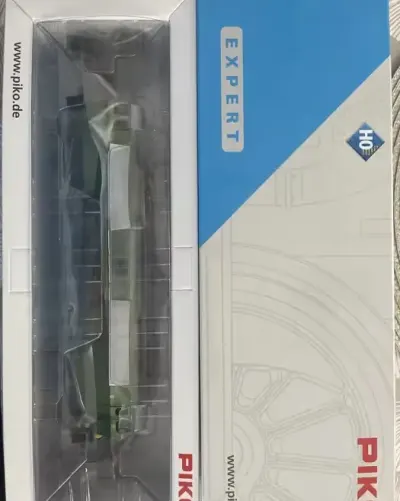 PIKO 52867 SU46-012 ep. V — praca Gerard Piliszewski, Warszawa