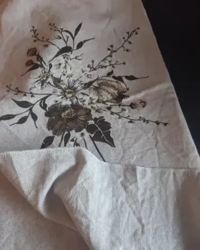 Płótno prl kawałek tkaniny surowy vintage babcia kwiaty wzory boho — praca kontakt, Kraków