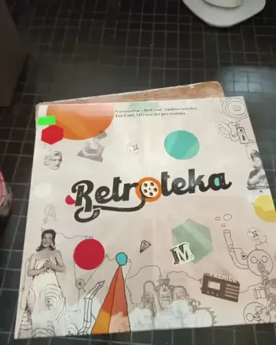 Płyta Vinyl Retroteka — praca Fsr, Warszawa