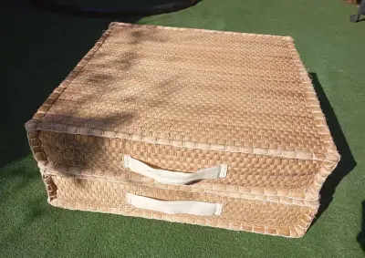Poduszki podłogowe do medytacji, siedziska z trawy morskiej BOHO 50x50x10cm, uchwyt do przenoszenia — praca Ola, Poznań