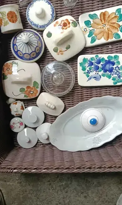 Pokrywki Ceramiczne i szklaneKuchenne -Okres PRL — praca Alex, Kraków