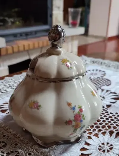 Porcelanowa cukiernica — praca Ania, Poznań
