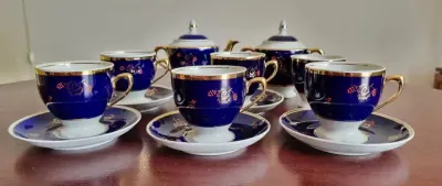 Porcelanowy komplet kawowy na 6 osób — praca Roman, Kraków