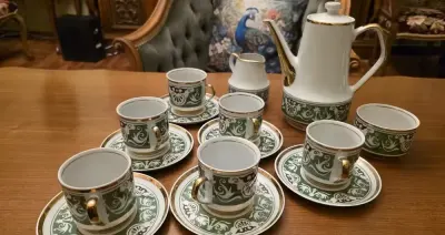 Porcelanowy serwis kawowy PRL klasyka — praca Marcin, Poznań