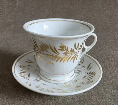 Przedwojenna, bardzo duża, porcelanowa filizanka — praca Maciej Majcher, Wrocław