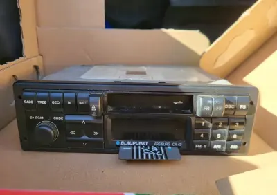 Radio Volkswagen, Porsche,   Blaupunkt Freiburg cr42 1991r. Z kartą  s — praca Arthur, Gdańsk