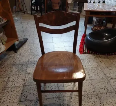 Radomsko krzeslo z drewna Vintage — praca Robert, Poznań