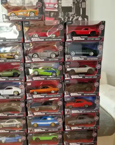 Sprzedam modele serii Fast&Furious w skali 1:32 — praca Michał, Warszawa