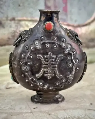 Srebrna tabakierka (pr. 800). Mongolia XIX wiek, unikat — praca Beata, Gdańsk