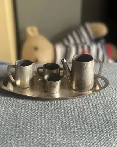 Srebrny antyczny miniaturowy zestaw — praca Katarzyna, Łódź