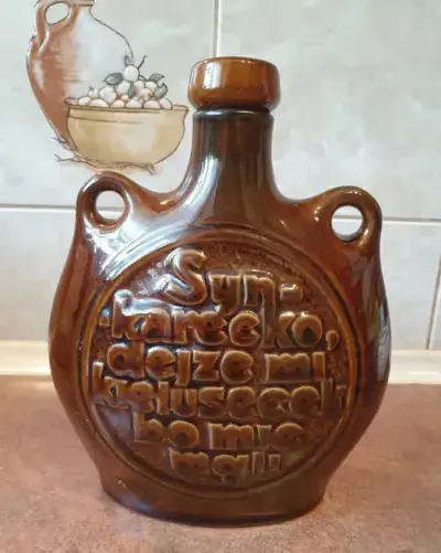 Stara  butelka  z  napisem,  22  cm — praca Maria, Warszawa