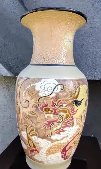 Stara porcelana wazon — praca Edyta, Łódź