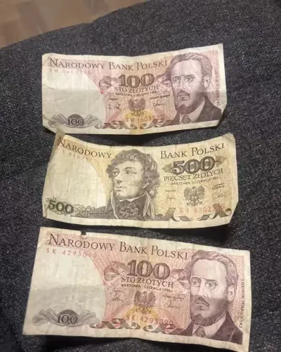 Stare banknoty polskie — praca Laura, Kraków