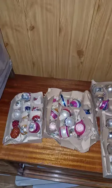 Stare bombki prl/ bombki choinkowe prl — praca Stare ale Jare, Poznań