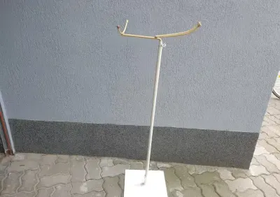 Stary wieszak metalowy dentystyczny retro vintage loft — praca Marta, Poznań