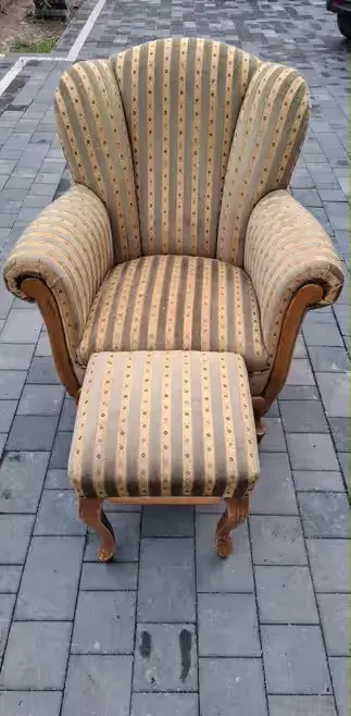 Stylowy fotel Lirka + podnóżek . 2 sztuki — praca Mariusz, Warszawa