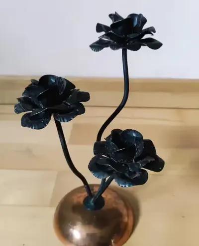 Świecznik róże, wysokość 24 cm — praca Ula, Kraków