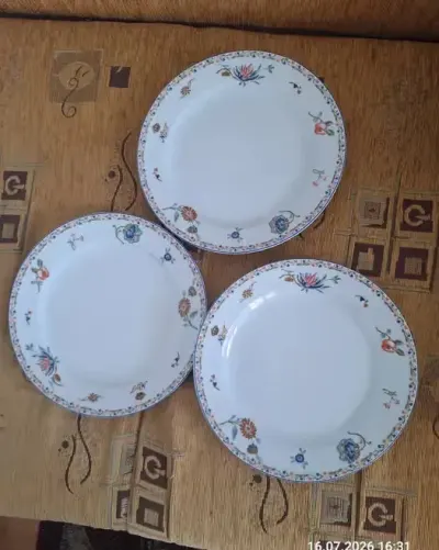 Talerze ceramiczne z kolekcji Radif Rex Flower, Genova — praca prywatna, Gdańsk
