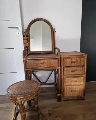 Toaletka rattan z taboretem — praca marzenka63, Gdańsk