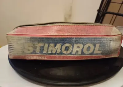 Zabytkowy piórnik po gumie Stimorol — praca piotr, Poznań