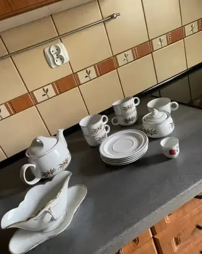 Zastawa porcelanowa sniadaniowa — praca Tomasz, Wrocław