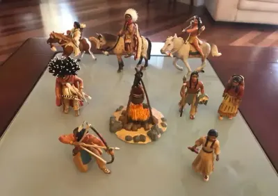 Zestaw unikatowych figurek kolekcjonerskich „ Schleich SIOUX „ — praca Iryna, Warszawa