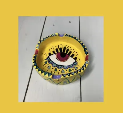 Żółta gliniana popielniczka oko kolorowa handmade boho vintage — praca Julia, Poznań