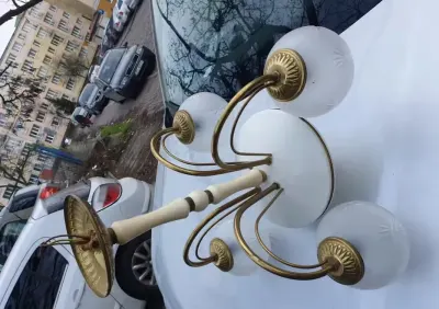 Żyrandol, klosz kula Art Deco, mosiądz kule kryształ PRL — praca Zenek Zalewski, Szczecin