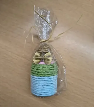 Mini buteleczka ozdobna — praca Ola, Łódź