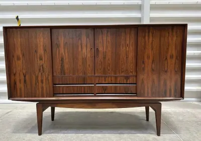 Duńska komoda , regał Highboard rosewood — praca Paweł P., Wrocław