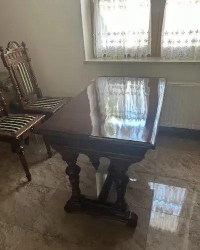 Eklektyczny stolik — praca Grzegorz J., Katowice