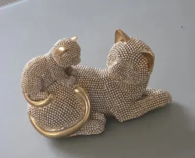 Figurka brokatowa kotki styl Glamour — praca Oskar M., Wrocław