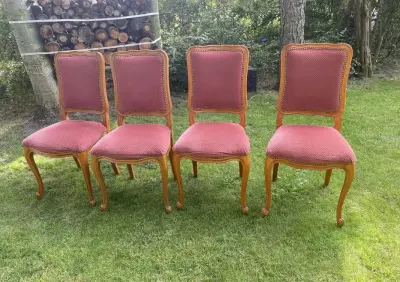 Krzesła stylowe tapiecerowane  ludwikowskie  cena za 4 sztuki — praca Marianna M., Wrocław