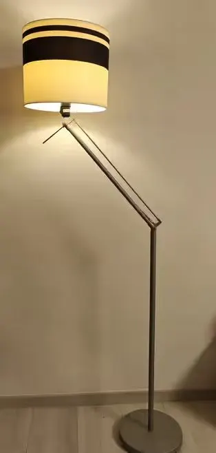 Lampa podłogowa IKEA SAMTID – regulowana, stan bardzo dobry — praca Joanna, Warszawa