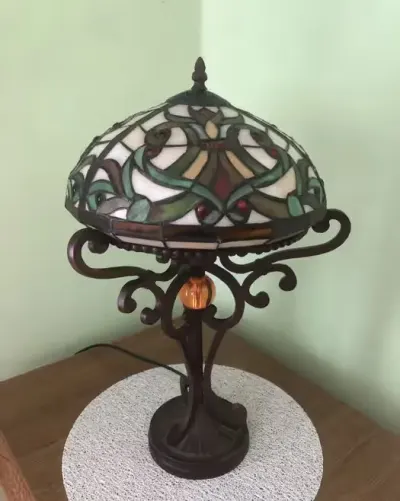 Lampa Witrażowa Tiffany — praca Piotr, Warzyce
