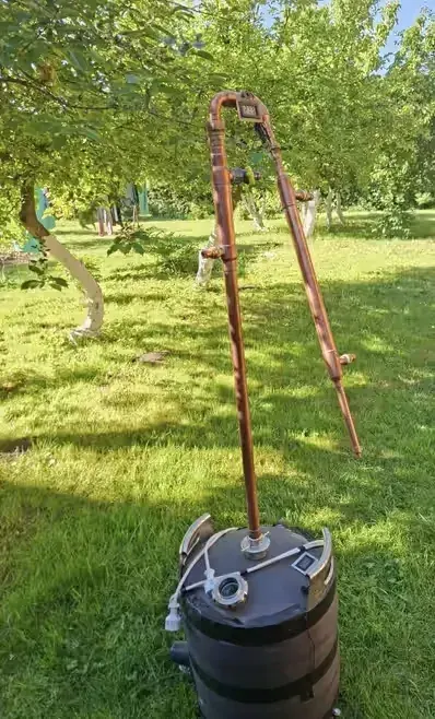 Destylator miedziany — praca antoniparaniuk, Trzcinica Wołowska